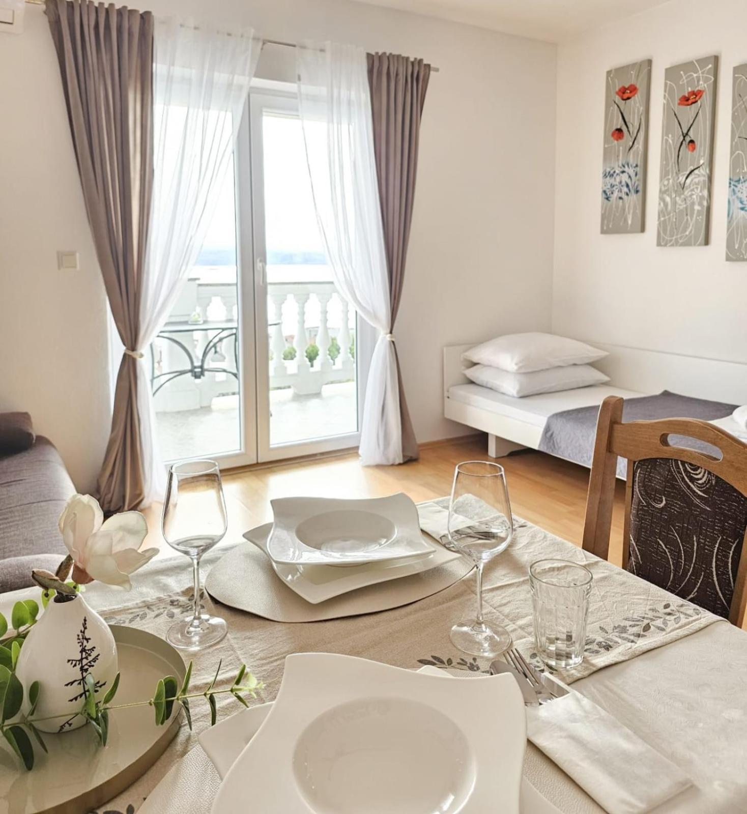 Apartments Karalic Ll ツリクヴェニツァ エクステリア 写真